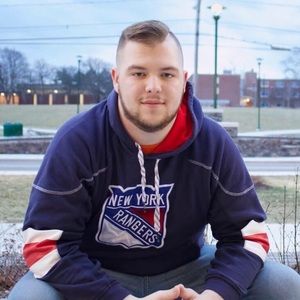 Meet your Posher, Alex